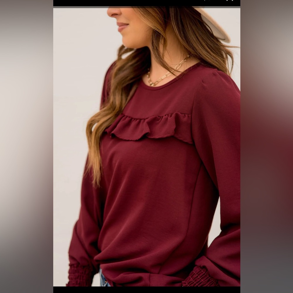 Ruffle top NWT